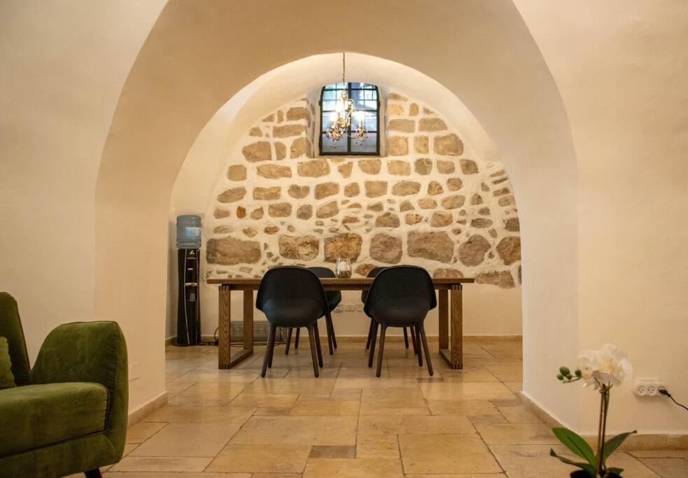 Cozy Heritage Home Jeruzalem Buitenkant foto